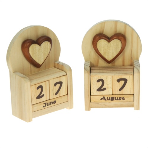 5209-HRT: Heart Calendars (Pack Size 3) Price Breaks Available